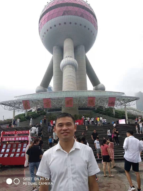 小猫吃老鼠的第一张照片--政和相亲网