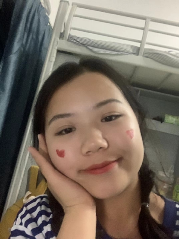 轻轻的一片云的第一张照片--政和相亲网